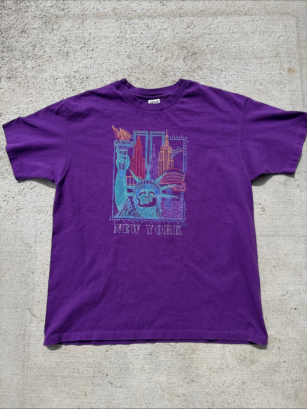 Vintage Anvil Purple New York Statue of Liberty Graphic Tee